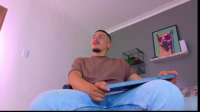 MrFox   online show from 6, 4, 2026