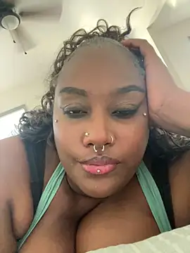 Snapshot of Cocomamii1 chatting on 28, 5, 2026 Cocomamii1 online show from 28, 5, 2026