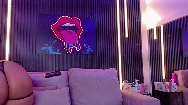 SophiaSummer online show from 14, 10, 2025