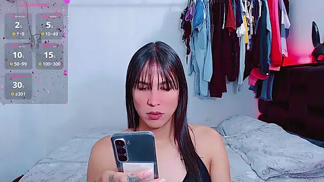 Snapshot of Azley_sweet chatting on 10, 6, 2026 Azley sweet online show from 10, 6, 2026
