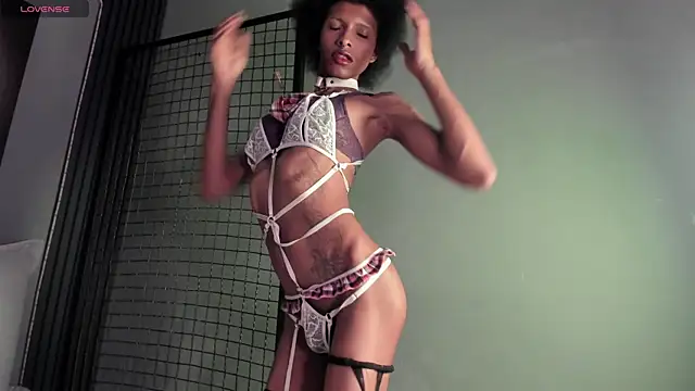 Violett Salvatore online show from 16, 4, 2026