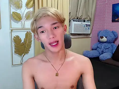 Snapshot of fuckerfriendsxx chatting on 19, 4, 2026 fuckerfriendsxx online show from 19, 4, 2026