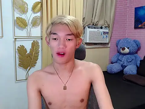 Snapshot of fuckerfriendsxx chatting on 19, 4, 2026 fuckerfriendsxx online show from 19, 4, 2026
