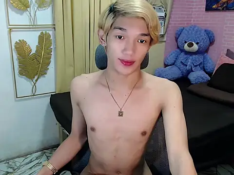 Snapshot of fuckerfriendsxx chatting on 19, 5, 2026 fuckerfriendsxx online show from 19, 5, 2026