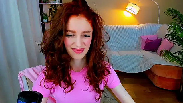 Snapshot of ChristinaConteeree chatting on 11, 10, 2025 ChristinaConteeree online show from 11, 10, 2025