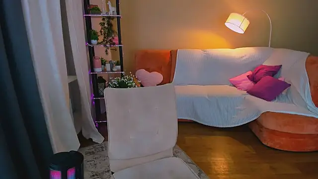 Snapshot of ChristinaConteeree chatting on 18, 10, 2025 ChristinaConteeree online show from 18, 10, 2025