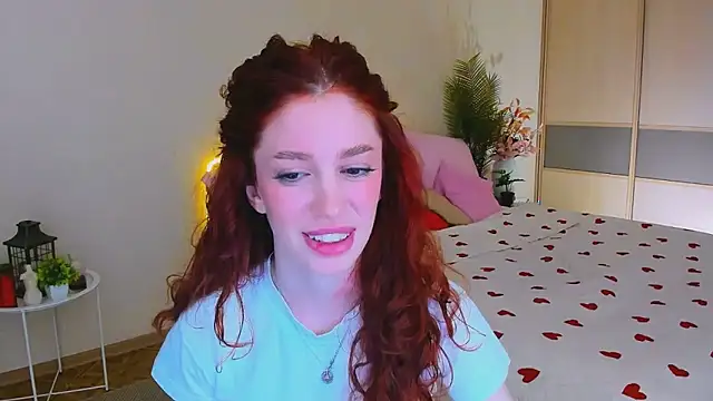 ChristinaConteeree online show from 8, 5, 2026
