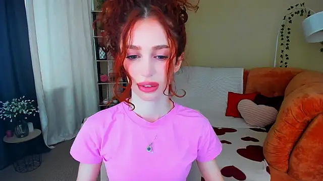 ChristinaConteeree online show from 9, 7, 2026