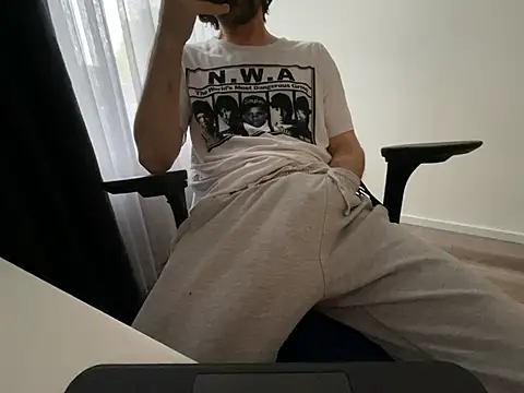 Frankieyyy1 online show from 17, 5, 2026