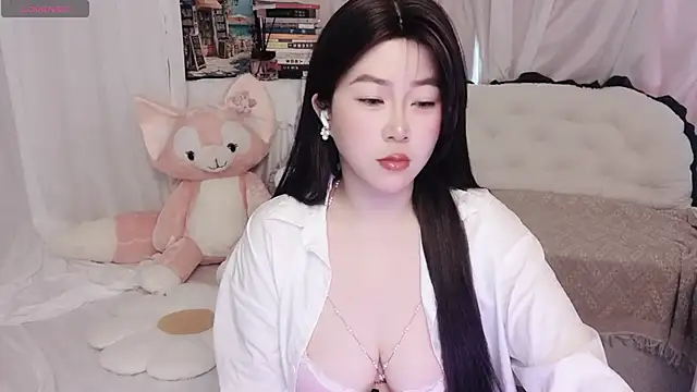 Snapshot of Emmaq996 chatting on 26, 4, 2026 Emmaq996 online show from 26, 4, 2026