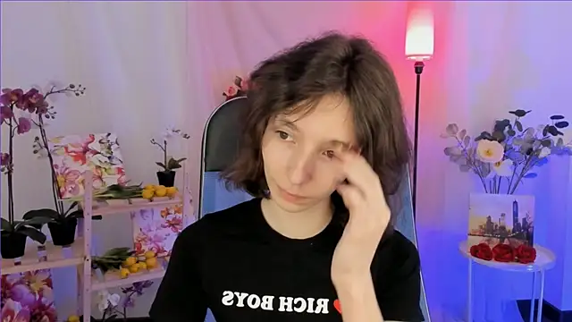 EmmanuellBrown online show from 23, 12, 2025