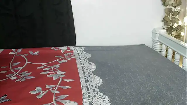 Snapshot of angelainparis28 chatting on 30, 9, 2025 angelainparis28 online show from 30, 9, 2025