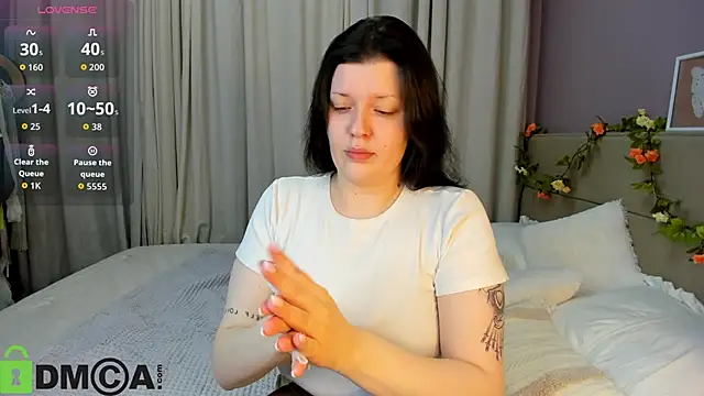 Michele Greenn online show from 27, 9, 2025