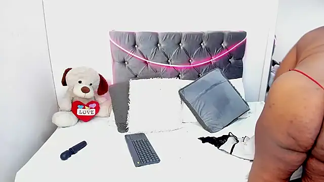 Snapshot of randyboom chatting on 9, 7, 2026 randyboom online show from 9, 7, 2026