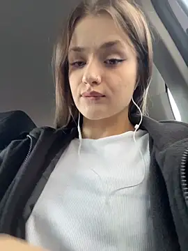 KittyQueeny online show from 13, 10, 2025