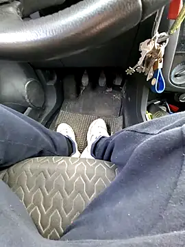 Snapshot of giova17cm chatting on 8, 2, 2026 giova17cm online show from 8, 2, 2026