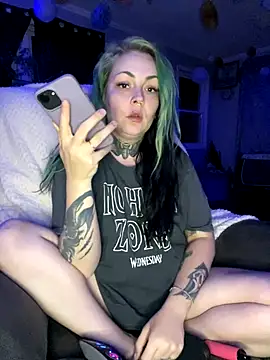 Snapshot of ninabobina666 chatting on 9, 10, 2025 ninabobina666 online show from 9, 10, 2025