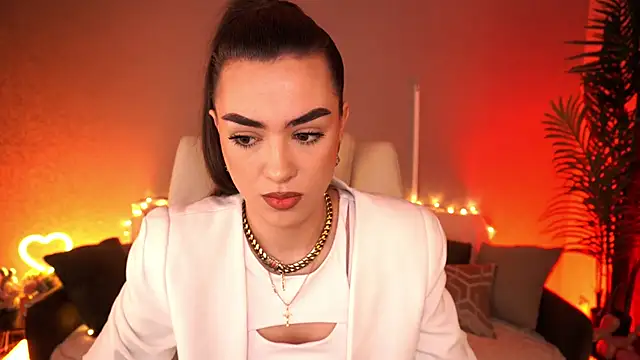 Snapshot of EricaSin chatting on 7, 5, 2026 EricaSin online show from 7, 5, 2026