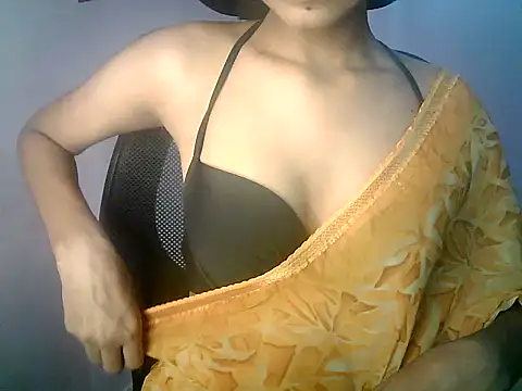 Snapshot of Lipsika07 chatting on 14, 9, 2025 Lipsika07 online show from 14, 9, 2025
