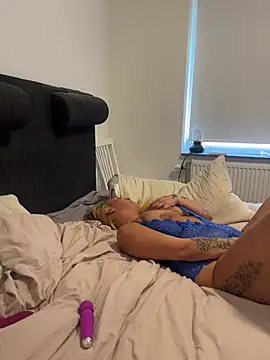 SvenskMILF online show from 26, 3, 2026