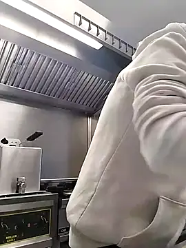 hotmen83 online show from 26, 9, 2025