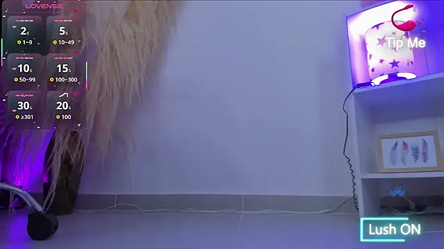 shannel moss   online show from 9, 9, 2025