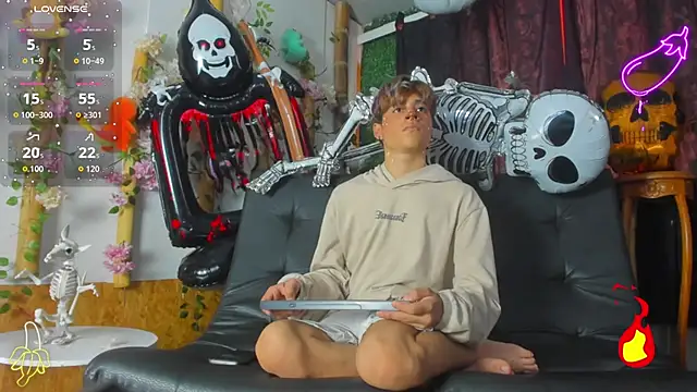 spicy adonhis online show from 24, 10, 2025