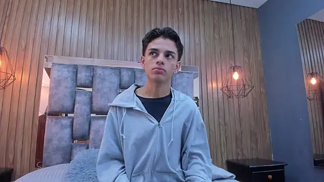 owen  johnson online show from 15, 12, 2025