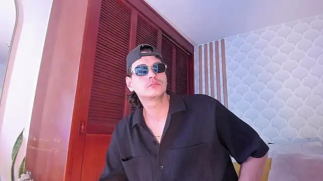 Cristian blaze online show from 15, 2, 2026