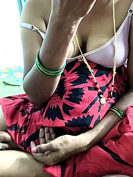 Snapshot of TeluguhotRani chatting on 29, 11, 2025 TeluguhotRani online show from 29, 11, 2025