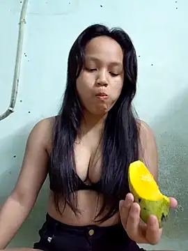 Snapshot of BabySweet-18 chatting on 7, 6, 2026 BabySweet-18 online show from 7, 6, 2026