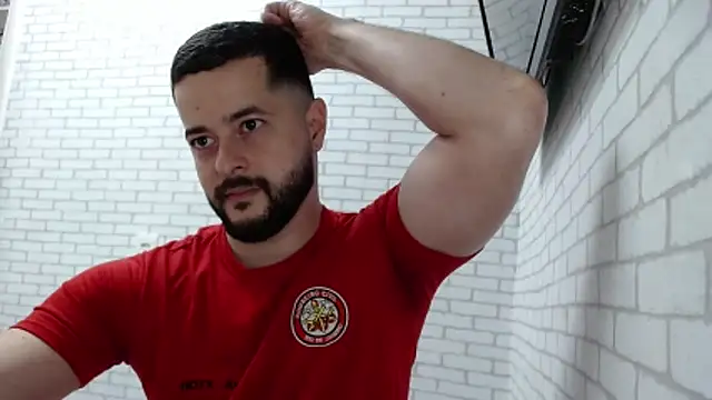 BombeiroHotx online show from 5, 11, 2025