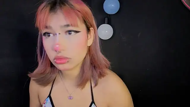 zoelight18 online show from 2, 10, 2025