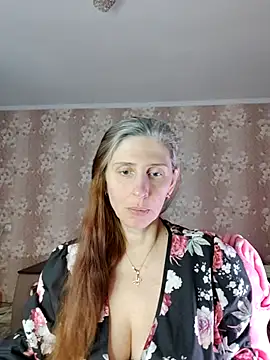CandiCole online show from 6, 5, 2026