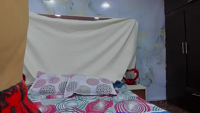 Snapshot of Averange_boys_X chatting on 29, 10, 2025 Averange boys X online show from 29, 10, 2025