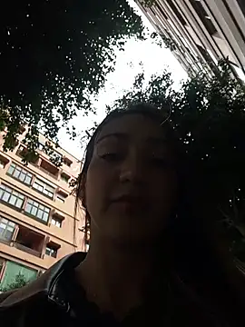 Ninabigtitied online show from 19, 12, 2025