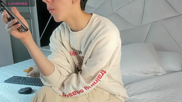Snapshot of AerumChae chatting on 29, 5, 2026 AerumChae online show from 29, 5, 2026