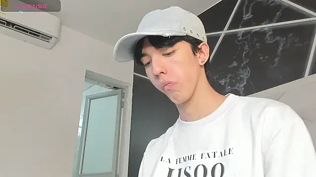 Snapshot of AerumChae chatting on 26, 6, 2026 AerumChae online show from 26, 6, 2026