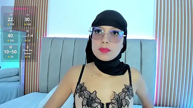 naishaa  online show from 13, 10, 2025