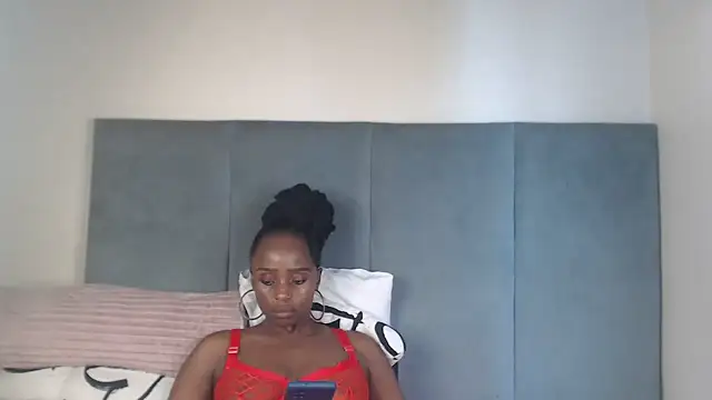 Snapshot of Jah-Queen chatting on 14, 1, 2026 Jah-Queen online show from 14, 1, 2026
