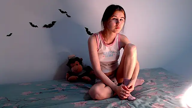 litle owl online show from 14, 10, 2025