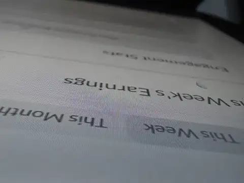 Snapshot of EssenceLovers chatting on 10, 2, 2026 EssenceLovers online show from 10, 2, 2026