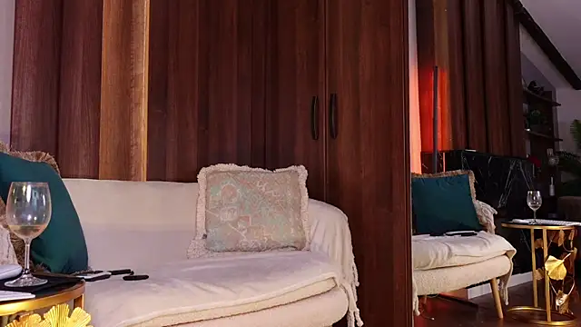 QueenMarX online show from 7, 2, 2026