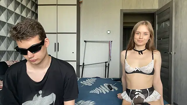 merycouple online show from 10, 6, 2026