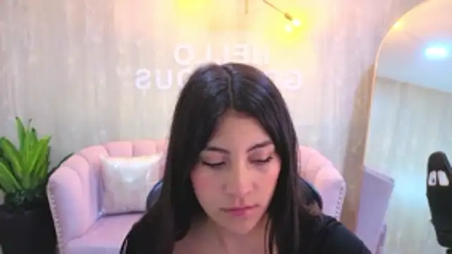 Zoe Blaze A online show from 7, 11, 2025