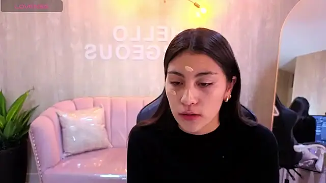 Zoe Blaze A online show from 23, 11, 2025