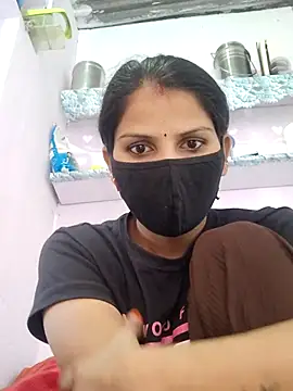 poojam93 online show from 18, 11, 2025