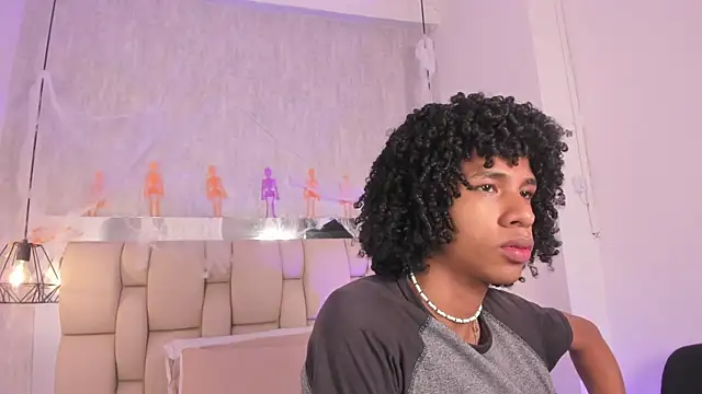 Snapshot of Johan_gz_ chatting on 28, 10, 2025 Johan gz online show from 28, 10, 2025