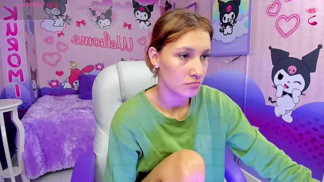 Snapshot of michell__petit_ chatting on 24, 9, 2025 michell petit online show from 24, 9, 2025