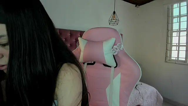 Jade rey  online show from 12, 9, 2025